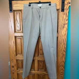 Dockers Men's Khaki Chinos